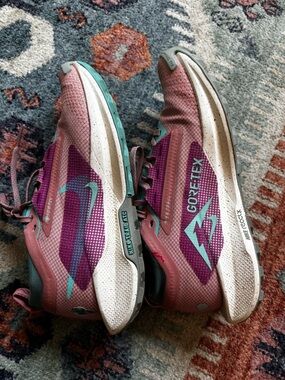 Nike Women's Pink Teal Purple GORE-TEX Trail Sneakers